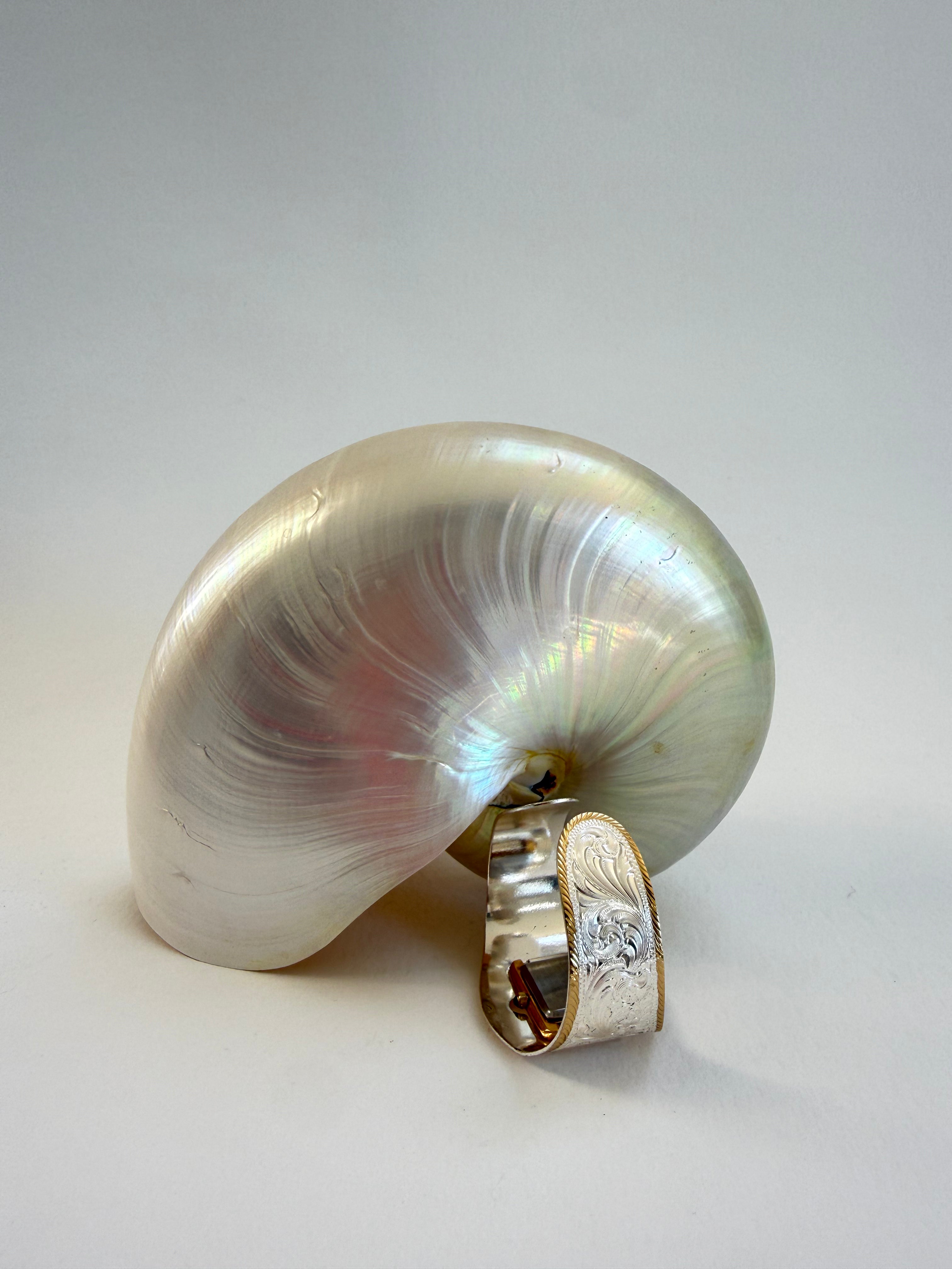 TWO TONED MONTANA WESTERN VINTAGE CUFF WATCH