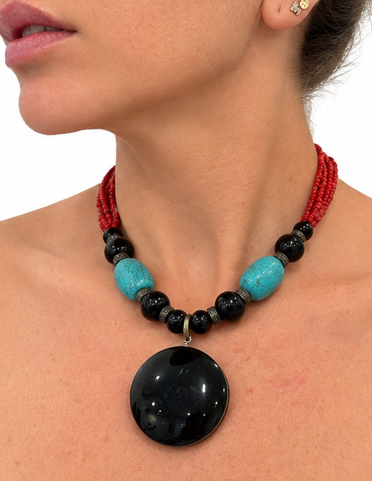 BLACK CIRCLE PENDANT NECKALCE