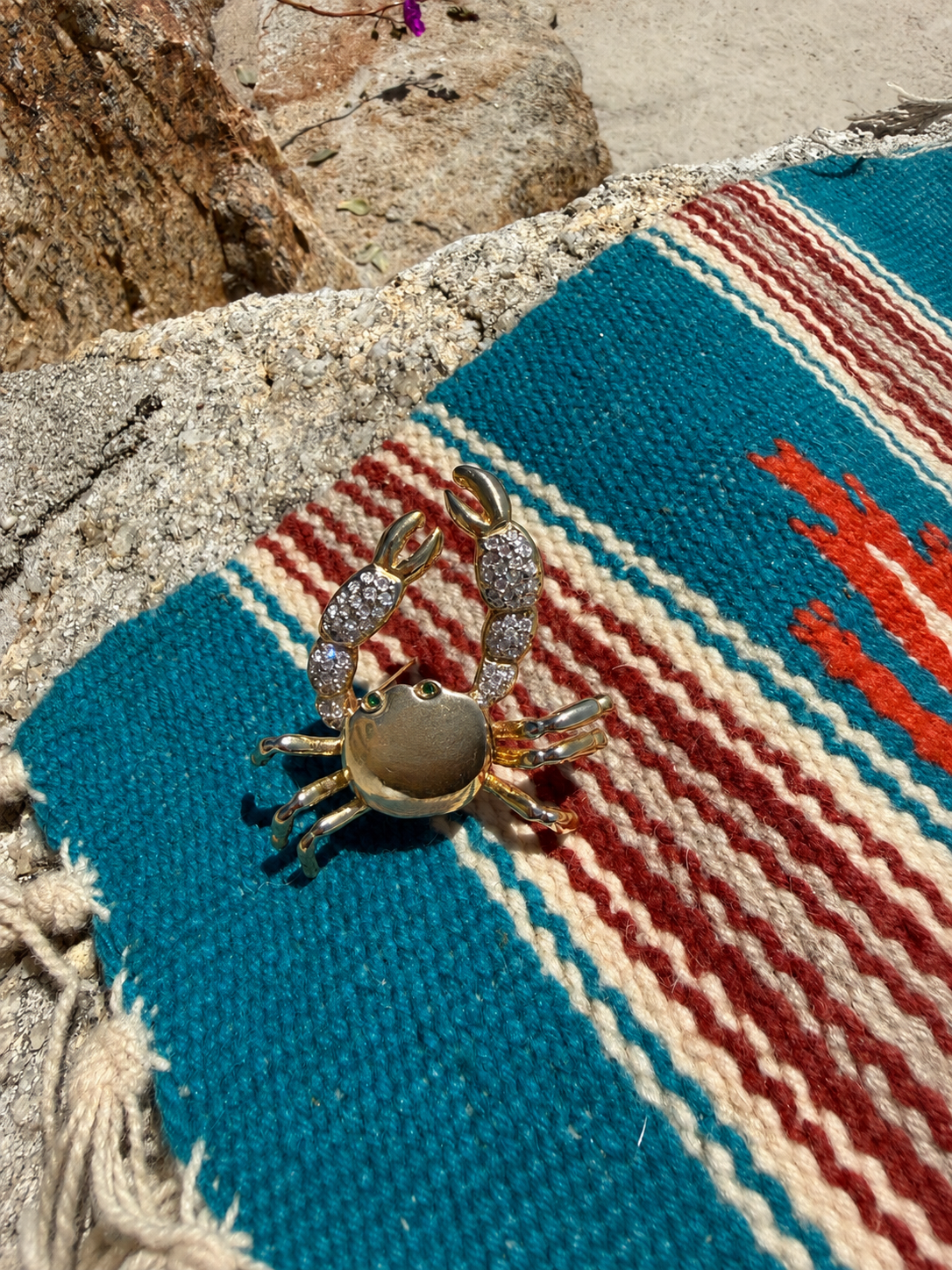CRAB RHINESTONE BROOCH PIN