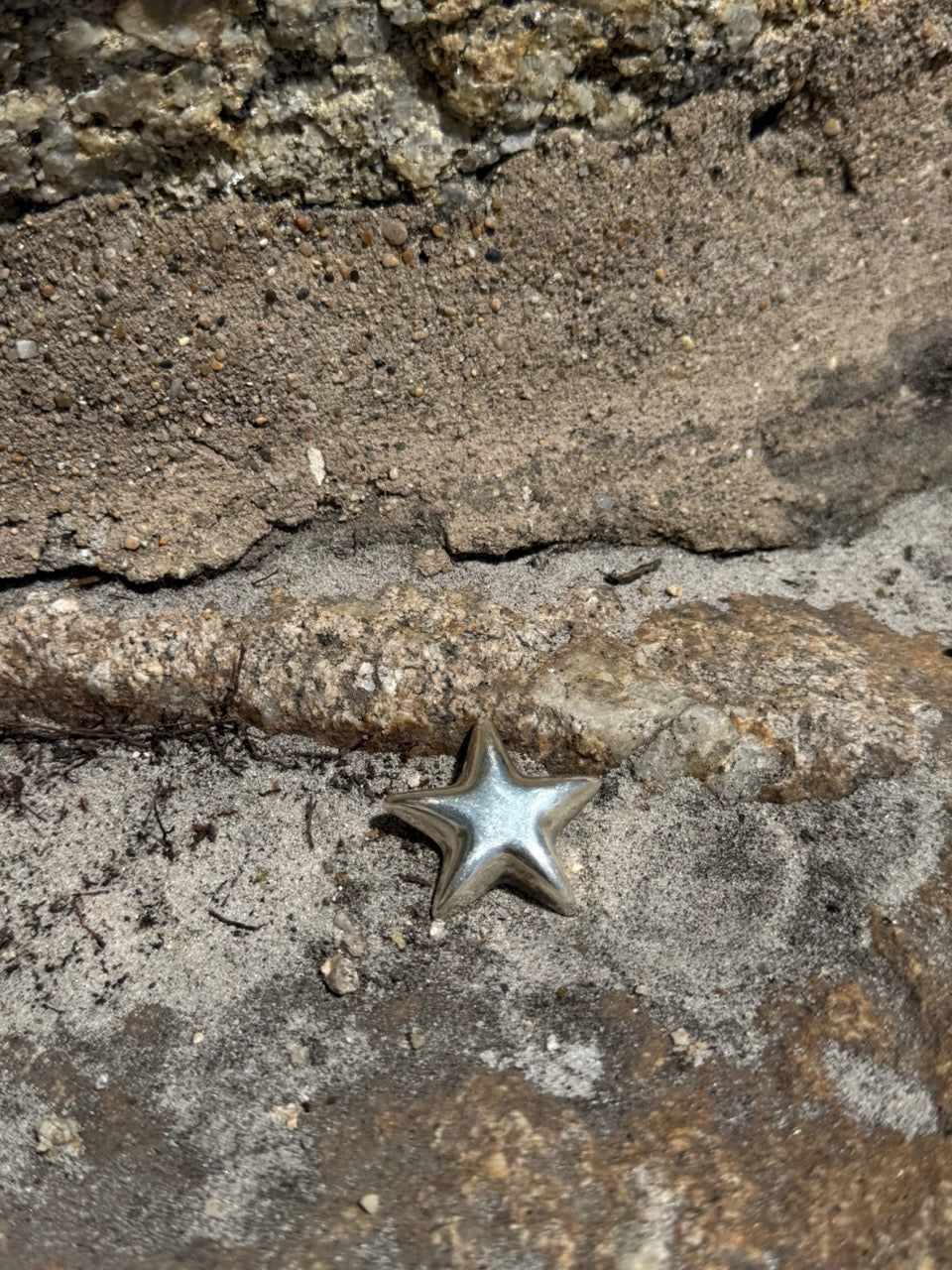 SIMPLE SILVER STAR BROOCH PIN