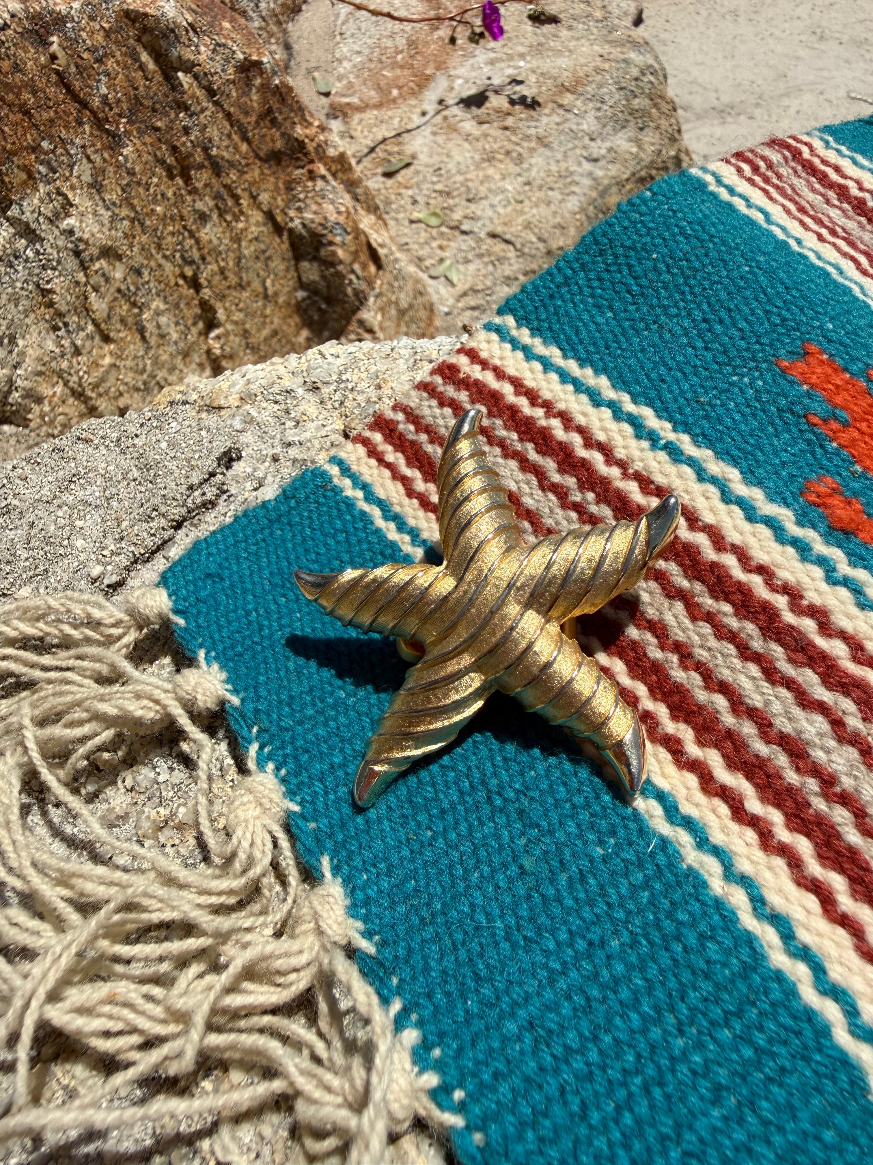 VINTAGE BROOKS STARFISH METAL BROOCH PIN
