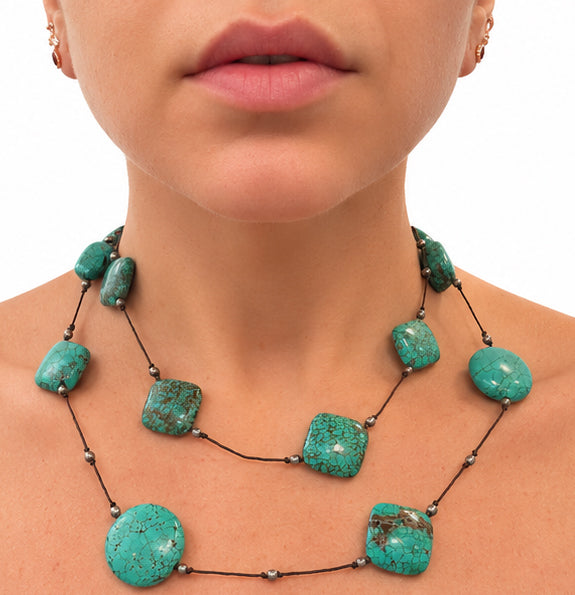 BOHEMIAN TORQUISE BEADED NECKLACE
